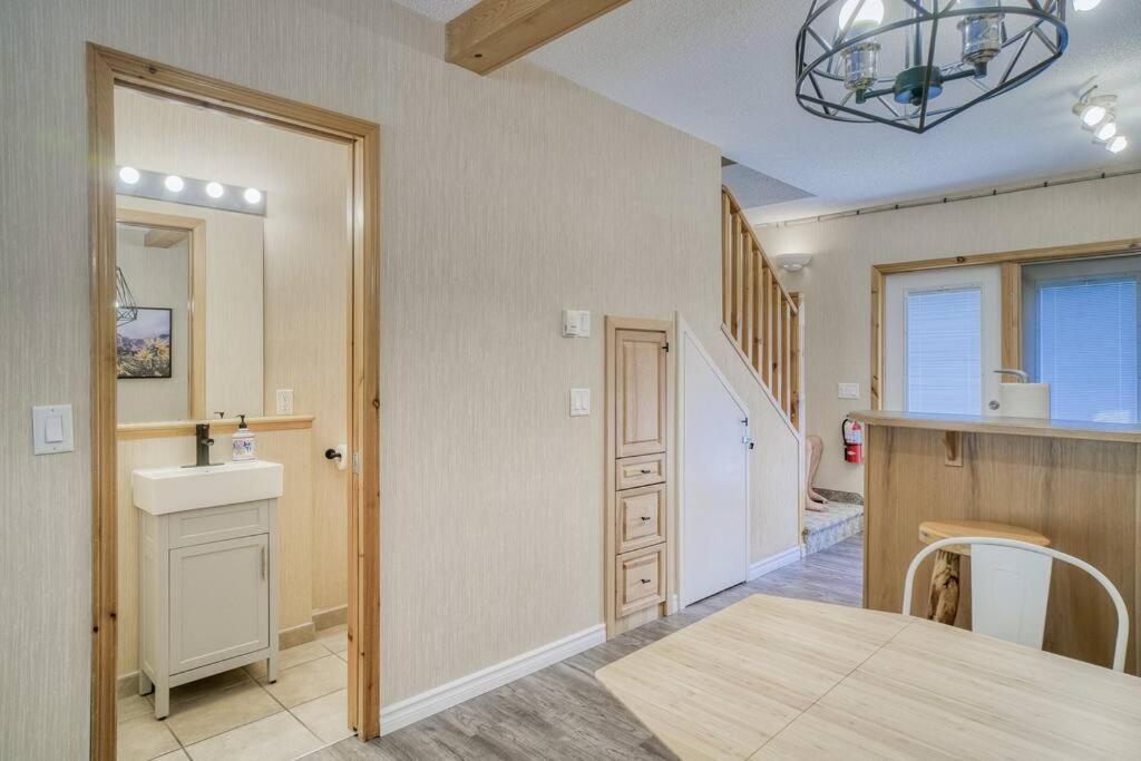 5 Mins To Banff - Cozy Townhome 2Br&2Bath - Banff Pass Included Кенмор Екстер'єр фото