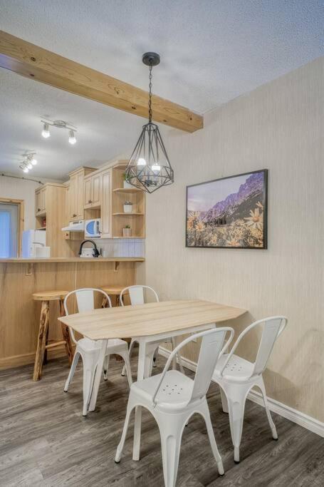 5 Mins To Banff - Cozy Townhome 2Br&2Bath - Banff Pass Included Кенмор Екстер'єр фото