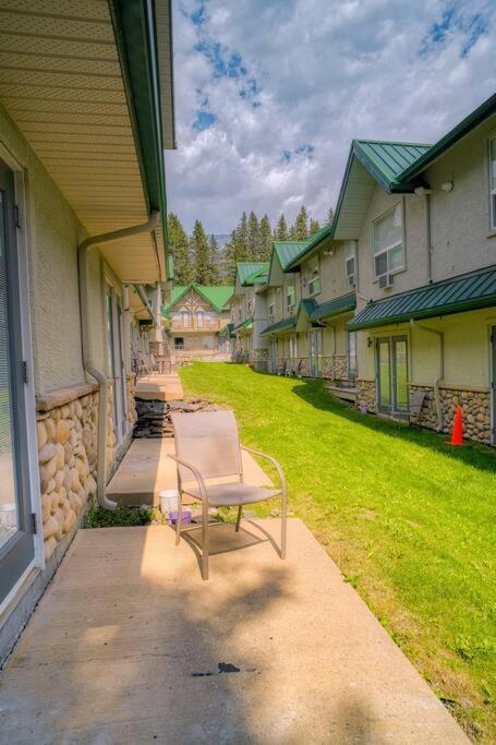 5 Mins To Banff - Cozy Townhome 2Br&2Bath - Banff Pass Included Кенмор Екстер'єр фото