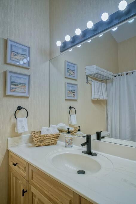 5 Mins To Banff - Cozy Townhome 2Br&2Bath - Banff Pass Included Кенмор Екстер'єр фото