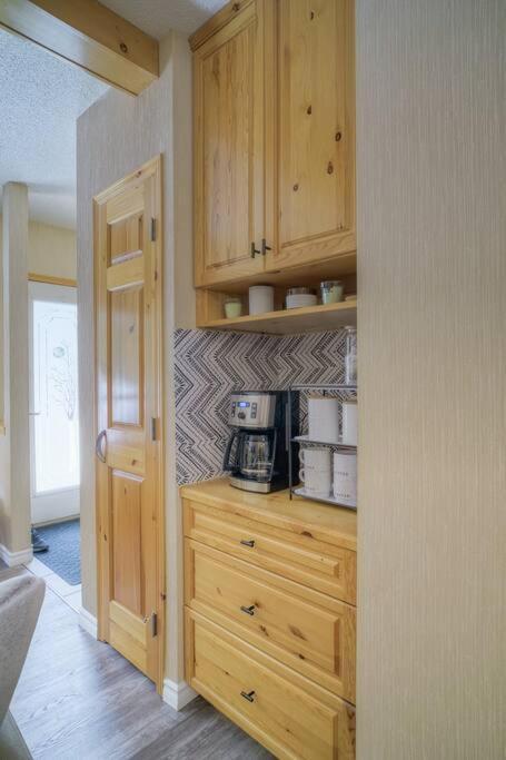 5 Mins To Banff - Cozy Townhome 2Br&2Bath - Banff Pass Included Кенмор Екстер'єр фото